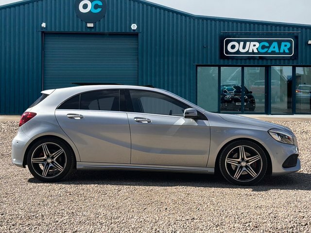 Mercedes-Benz A Class 2017 2.0 A250 Amg Premium Hatchback 7 VO17EZG Silver #2