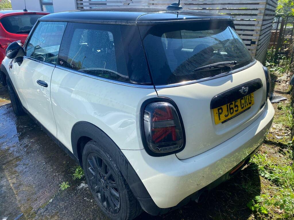 Mini Hatch 1.5 Cooper D Euro 6 Ss 201565 PJ65GKO White #3