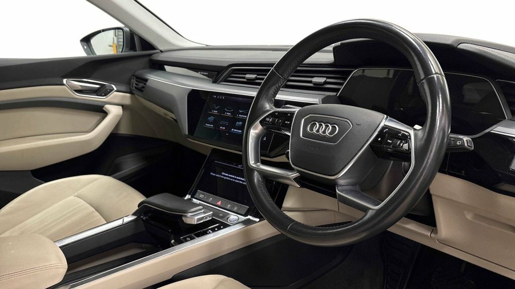Audi E-tron Suv YC20GYT Black #3