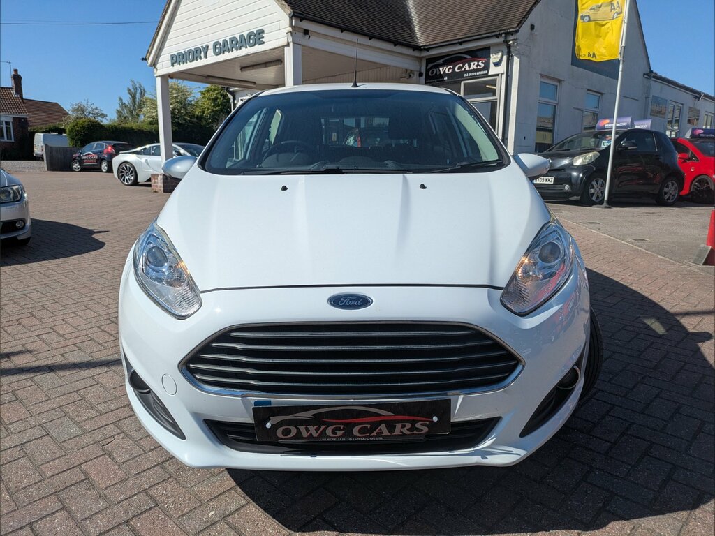 Ford Fiesta 1.0T Ecoboost Zetec Hatchback Powershif RE14OEH White #2