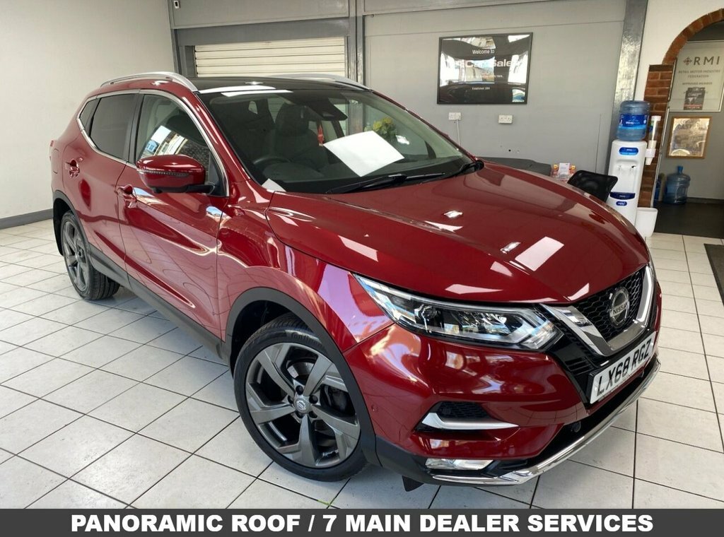 Nissan Qashqai 1.2L Tekna Red