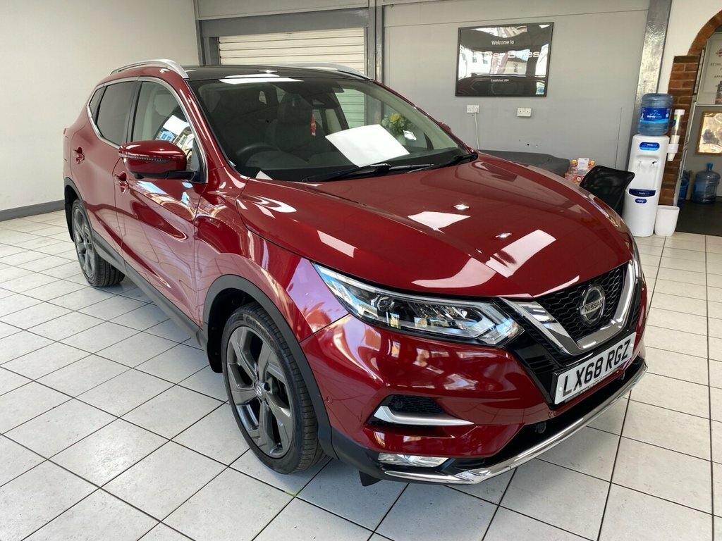 Nissan Qashqai 1.2L Tekna Red #5