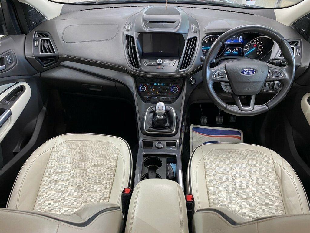 Ford Kuga 2L Vignale CT68EKO Grey #3
