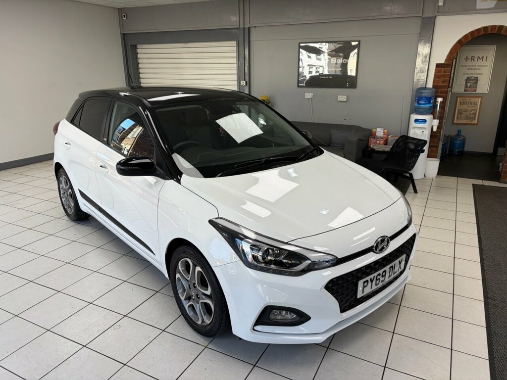 Hyundai I20 1.2L Play PY69DLX White #3