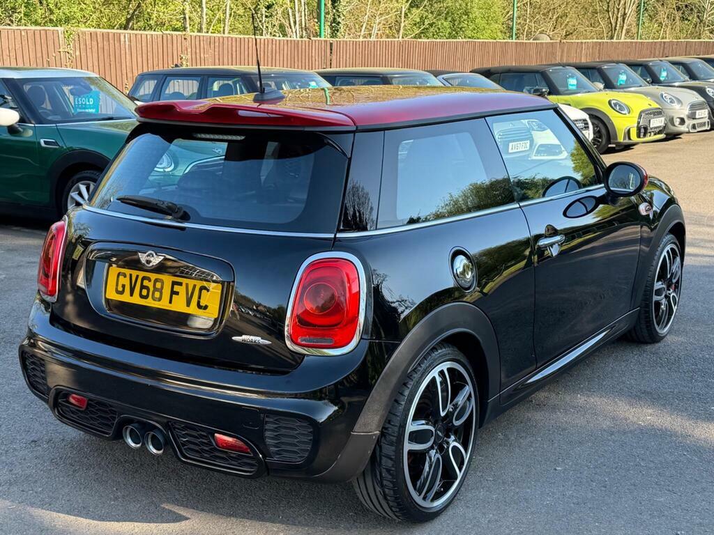 Mini Hatch 2.0 John Cooper Works Hatchback Black #2