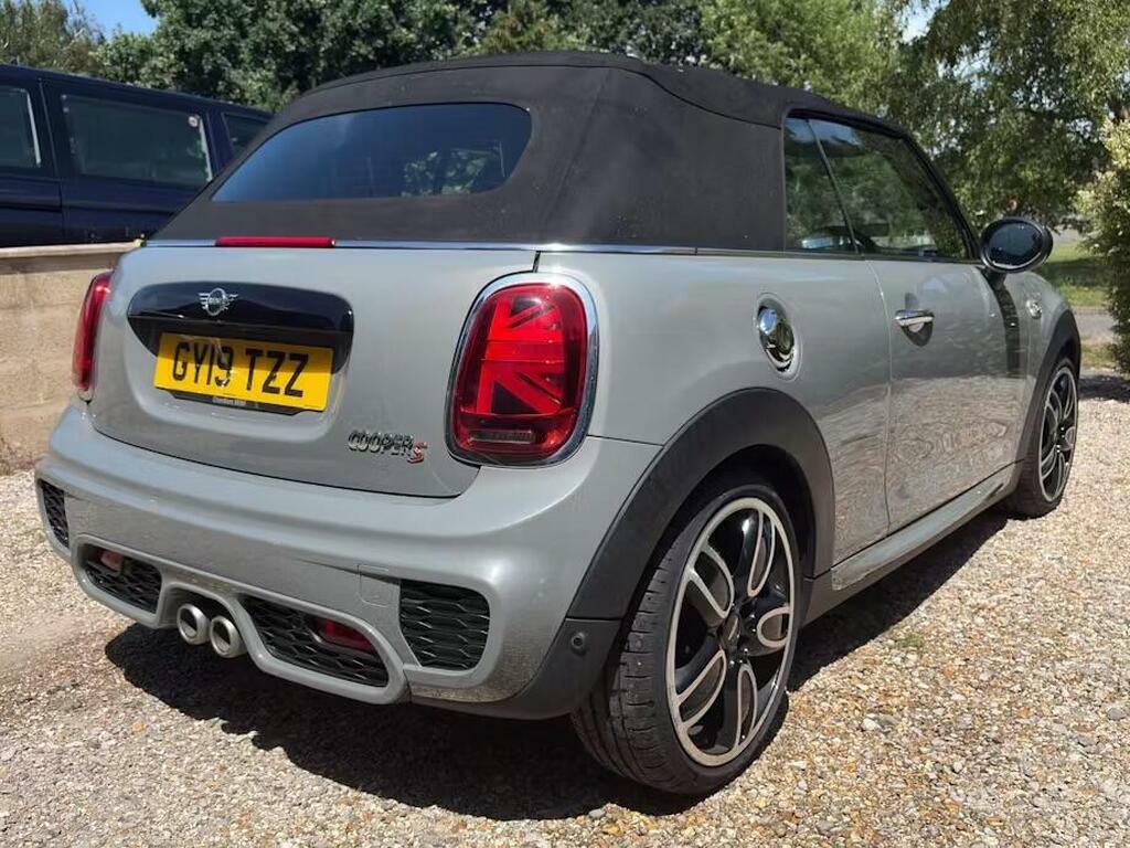 Mini Convertible 2.0 Cooper S Exclusive Euro 6 S S Grey #2