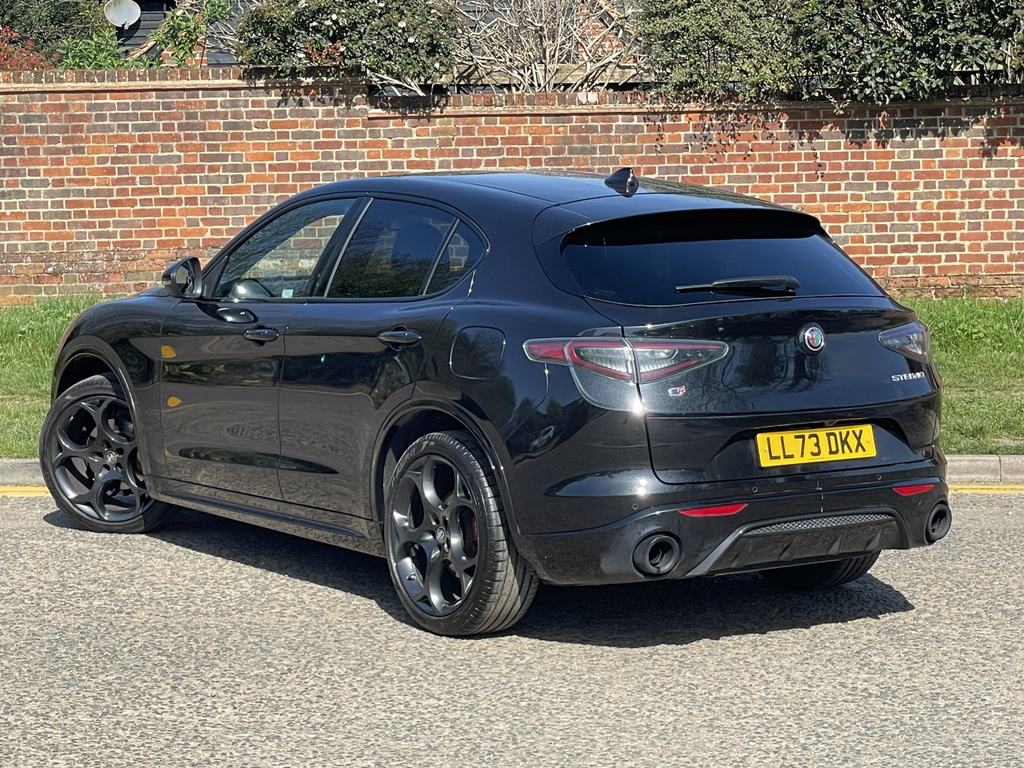 Alfa Romeo Stelvio 2.0 Turbo 280 Competizione Awd Black #5