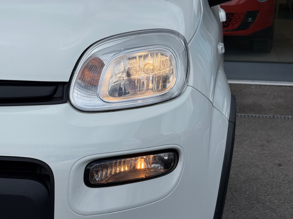 Fiat Panda 0.9 Twinair 85 4X4 LM19KJV White #4