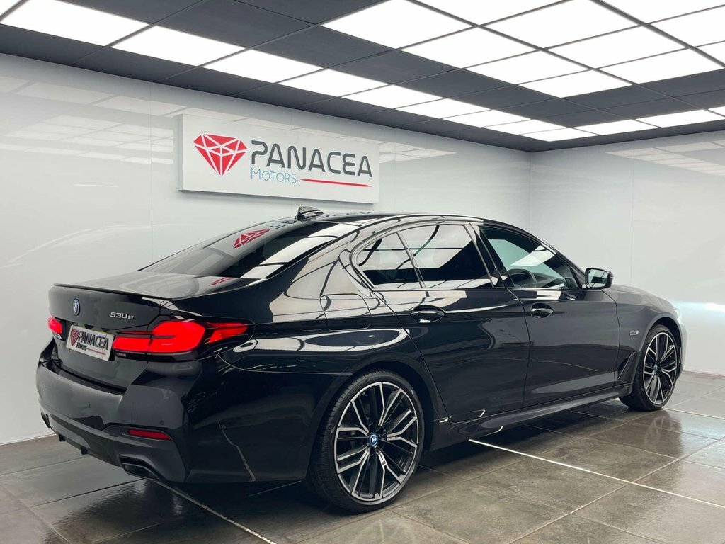 BMW 5 Series 2L M Sport YF72VBG Black #4
