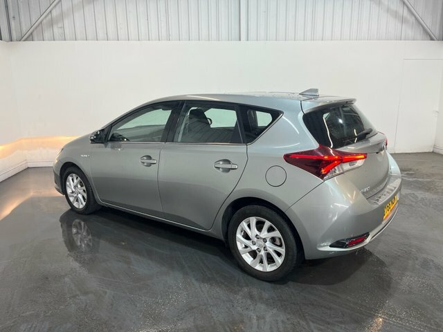 Toyota Auris 1.8 Vvt-h Icon Hatchback Hybrid Cvt Eur SY68NUM Grey #4