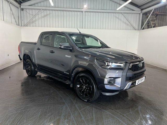 Toyota HILUX 2.8 D-4d Invincible X Pickup Double Cab Grey