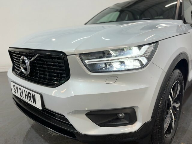 Volvo XC40 1.5 T3 R-design Suv Euro 6 Ss SY21HRW Silver #4