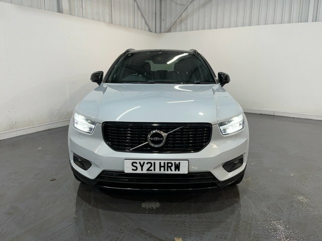 Volvo XC40 1.5 T3 R-design Suv Euro 6 Ss SY21HRW Silver #2
