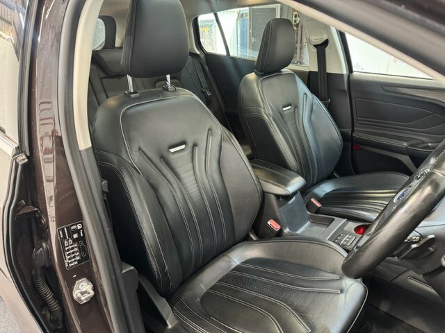 Ford Focus 2.0 Ecoblue Vignale Estate Euro 6 EP68AAN Purple #6