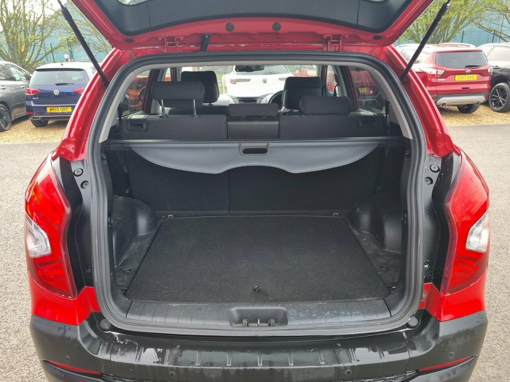 SsangYong Korando 2.2L Le Red #6