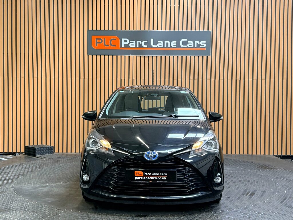 Toyota Yaris 1.5 Vvt-h Icon Tech Hatchback Hybrid E- NC68XUO Black #2