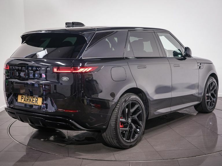 Land Rover Range Rover Sport 3.0 D300 Dynamic Se VO23YKD Black #2