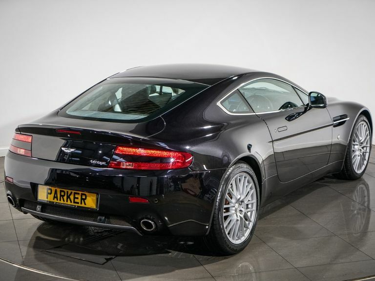Aston Martin Vantage V12 Carbon Black Edition Black #13