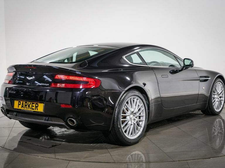 Aston Martin Vantage V12 Carbon Black Edition Black #2