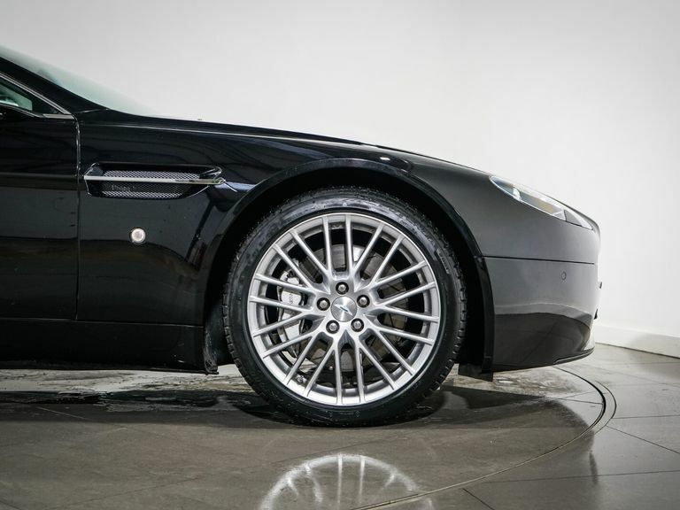Aston Martin Vantage V12 Carbon Black Edition Black #11