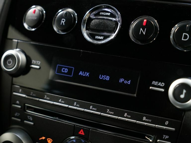 Aston Martin Vantage V12 Carbon Black Edition Black #43