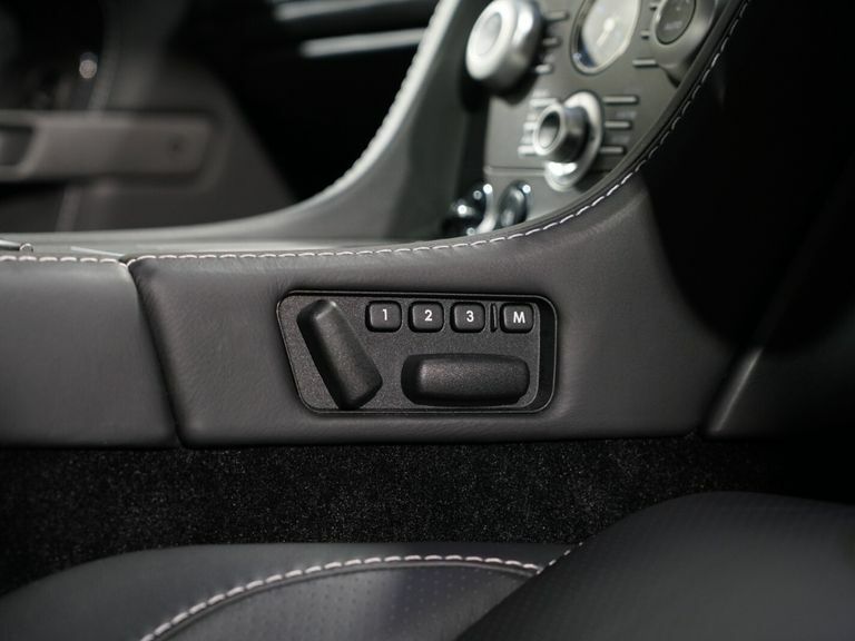 Aston Martin Vantage V12 Carbon Black Edition Black #26