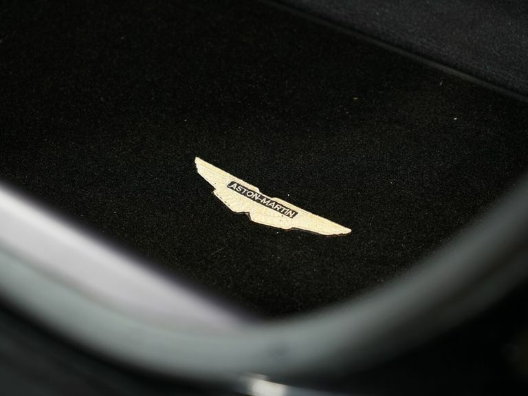 Aston Martin Vantage V12 Carbon Black Edition Black #30
