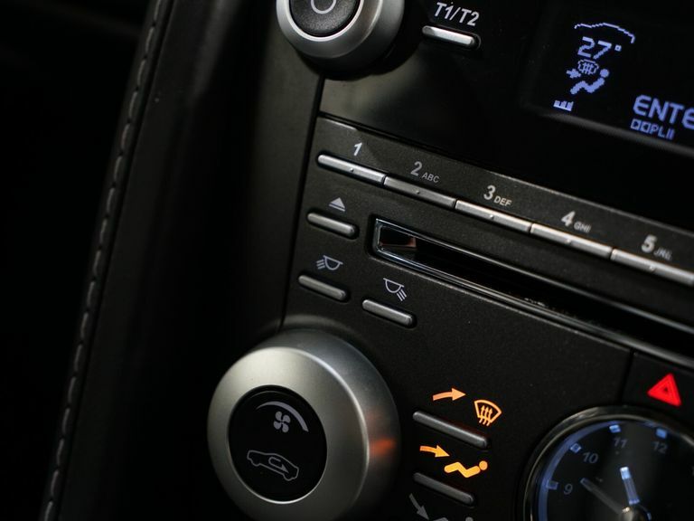 Aston Martin Vantage V12 Carbon Black Edition Black #45