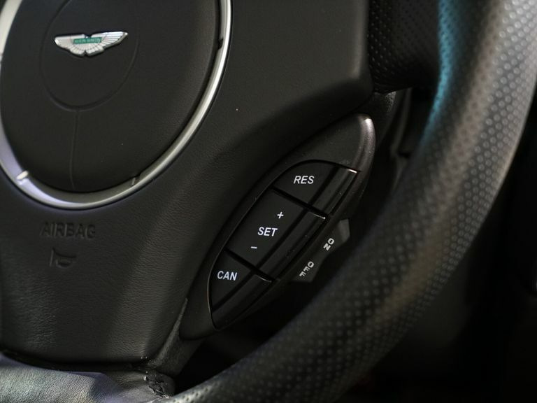 Aston Martin Vantage V12 Carbon Black Edition Black #37