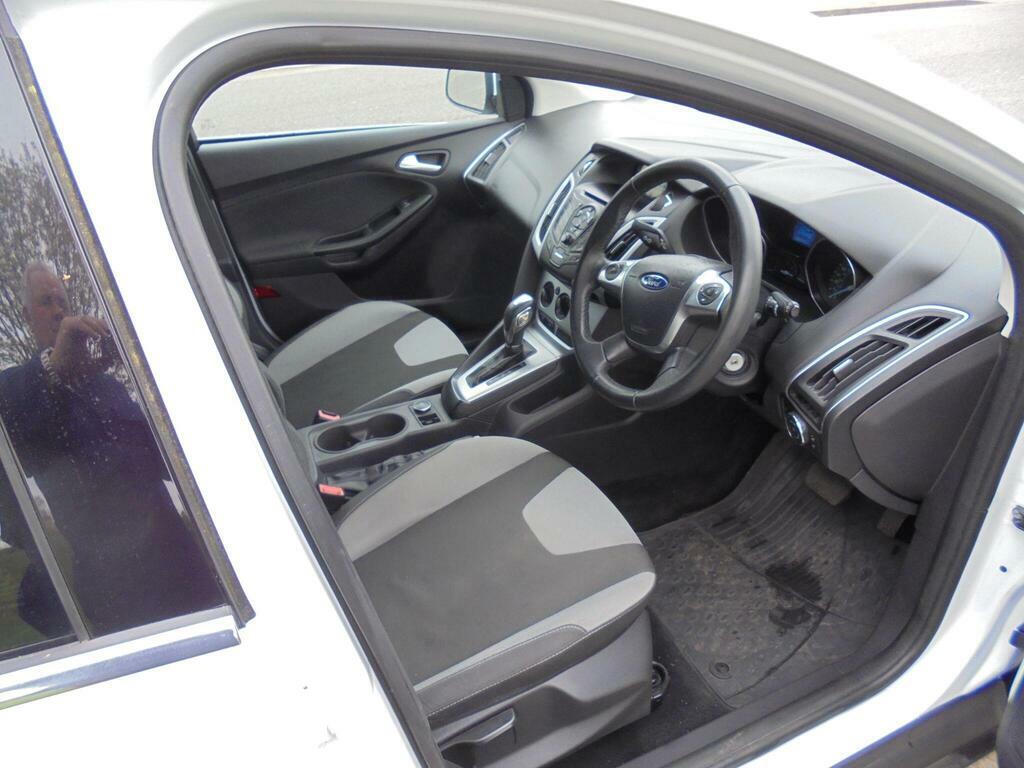 Ford Focus 1.6 Zetec Powershift Euro 5 WK13MWG White #6