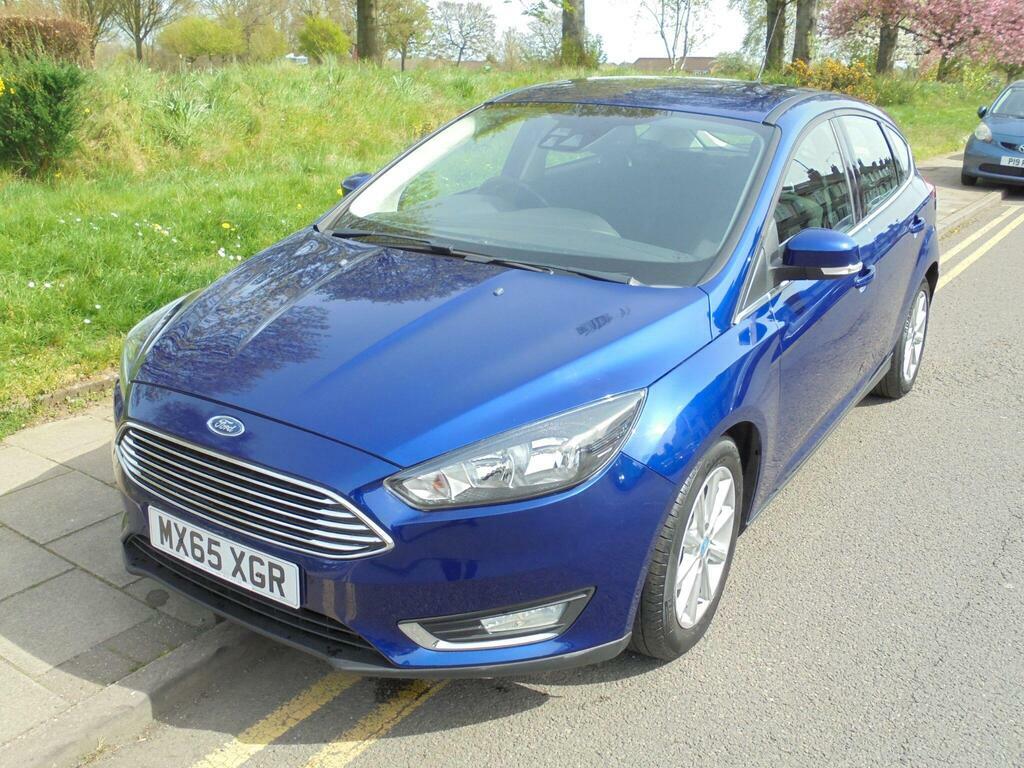 Ford Focus 1.0T Ecoboost Titanium Euro 6 S S MX65XGR Blue