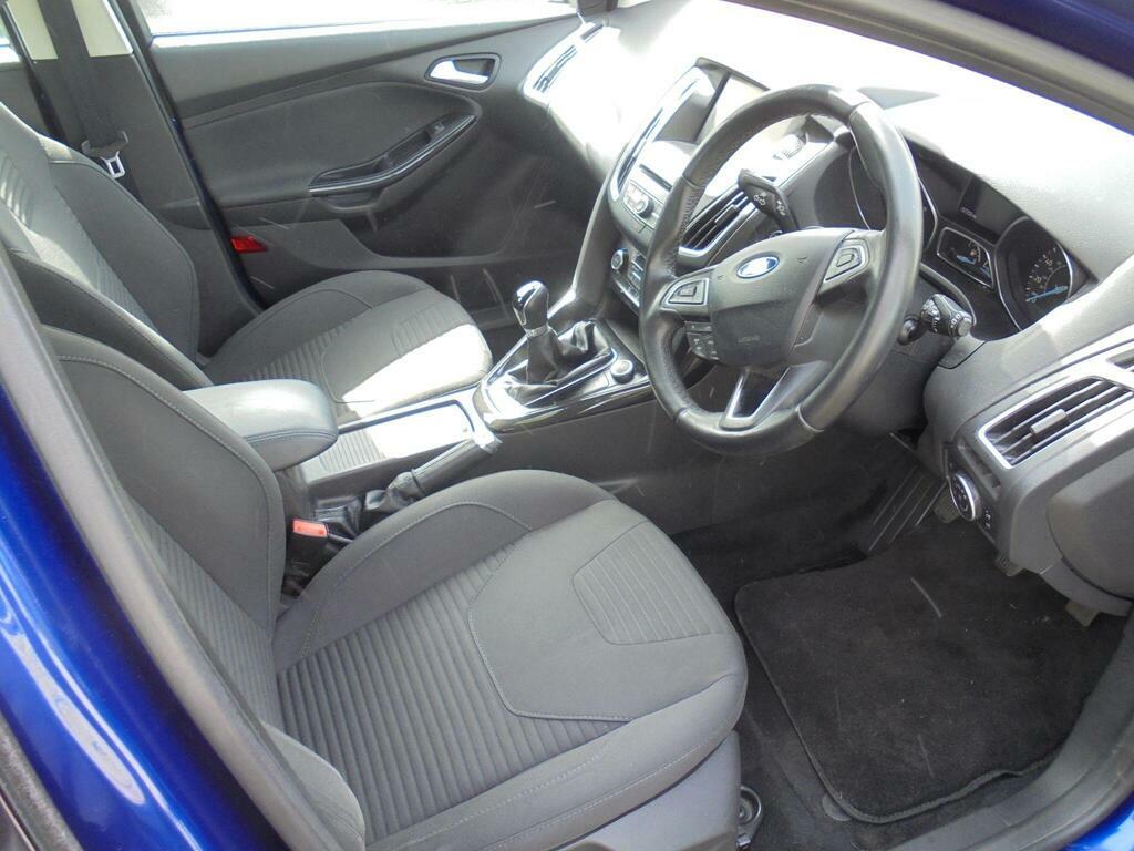 Ford Focus 1.0T Ecoboost Titanium Euro 6 S S MX65XGR Blue #6