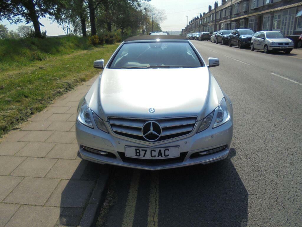 Mercedes-Benz E Class 2.1 E220 Cdi Blueefficiency Se Cabriolet G-tronic Silver #2