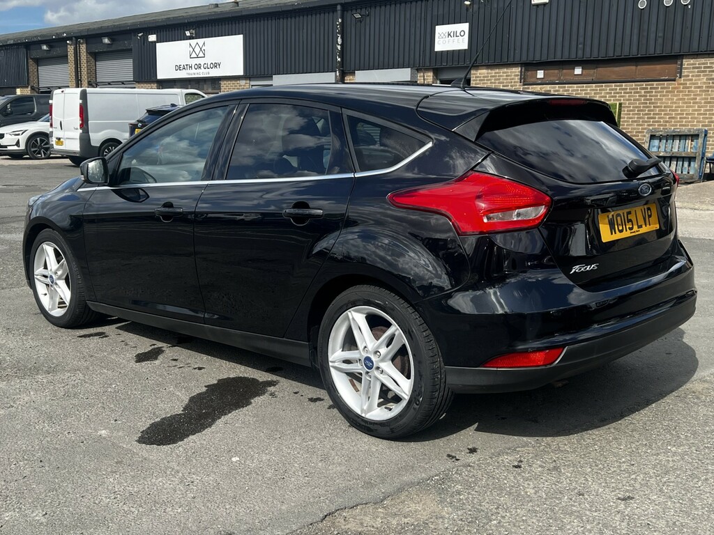 Ford Focus Hatchback 1.5 Tdci Zetec 2015 WO15LVP Black #4