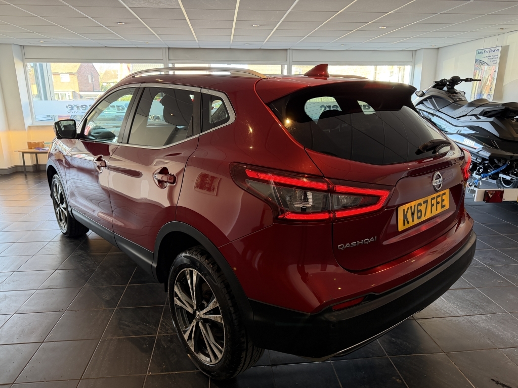 Nissan Qashqai 1.5 N-connecta Dci KV67FFE Red #5