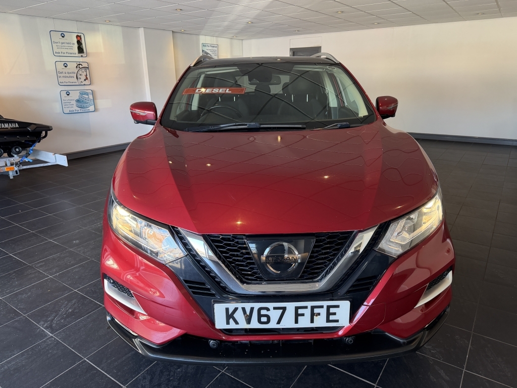 Nissan Qashqai 1.5 N-connecta Dci KV67FFE Red #2