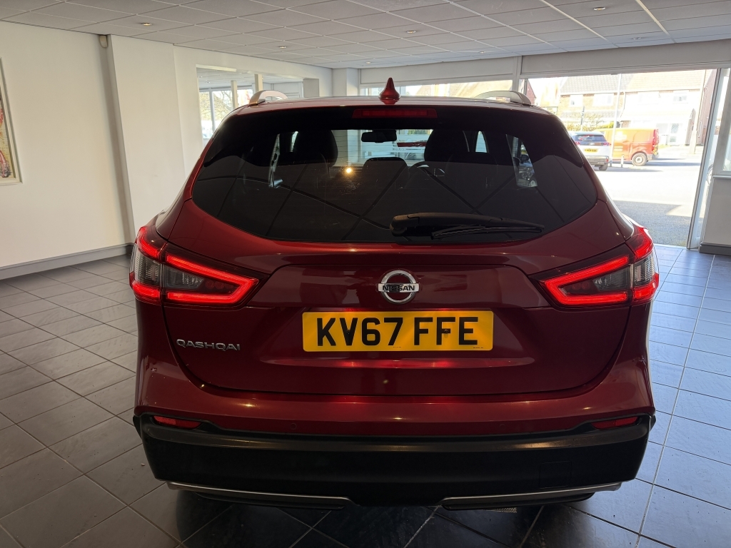 Nissan Qashqai 1.5 N-connecta Dci KV67FFE Red #6
