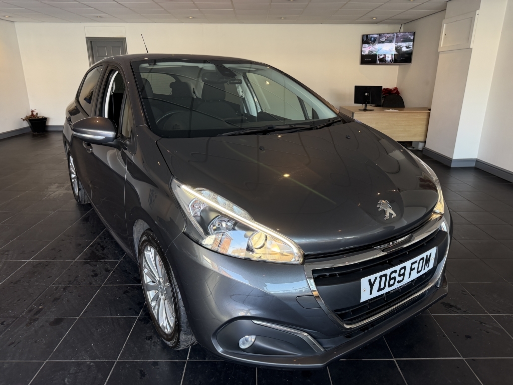 Peugeot 208 1.2 Puretech S Grey