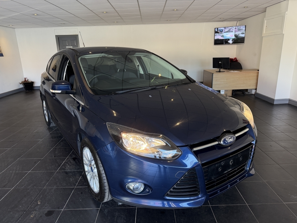 Ford Focus 1.6 Titanium Blue