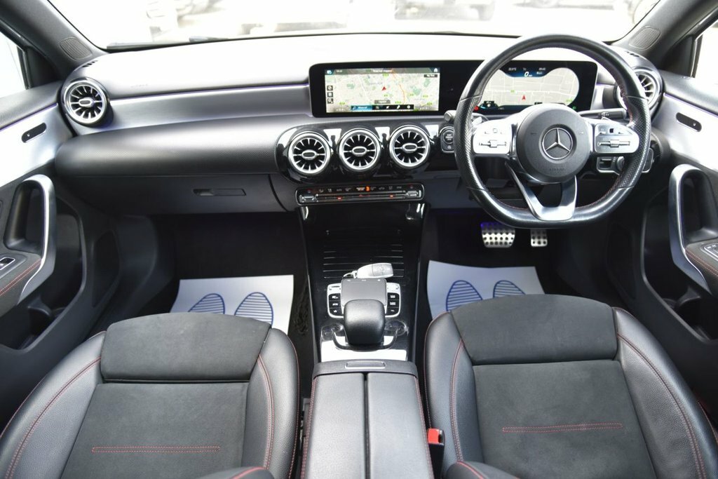 Mercedes-Benz A Class 1.3L Amg Line OW69CUY White #2