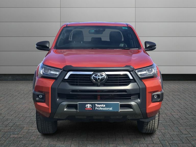 Toyota HILUX Invincible X Dcab Pick Up 2.8 D-4d NX23XMU Orange #5