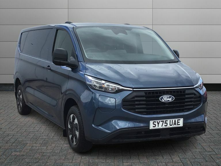 Ford Transit Custom V710 Trend Van 320 L2 2.5L Duratec 232Ps Phev Fwd Blue