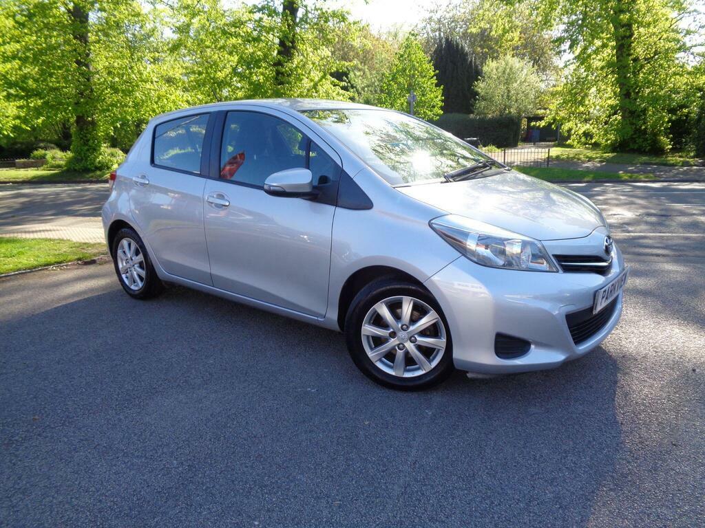 Toyota Yaris 1.33 Dual Vvt-i Tr Euro 5 Silver