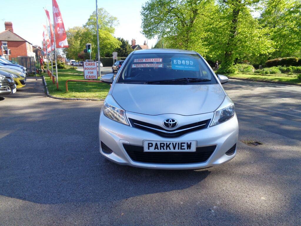 Toyota Yaris 1.33 Dual Vvt-i Tr Euro 5 Silver #3