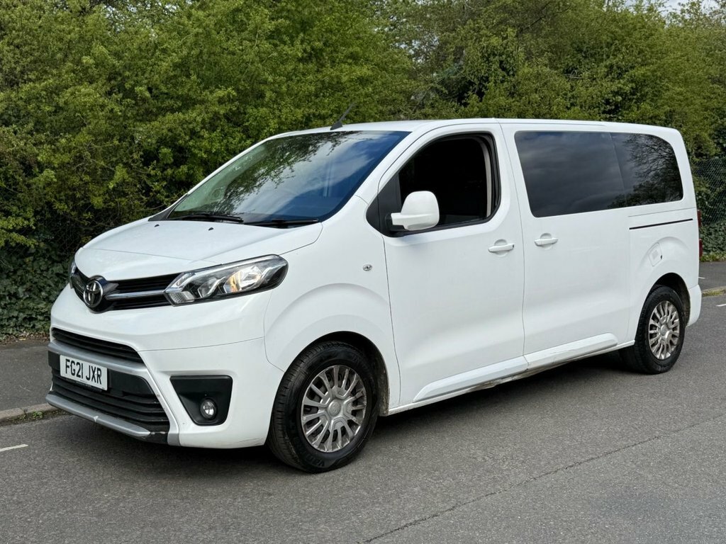 Toyota Proace Verso 1.5L Shuttle White #2