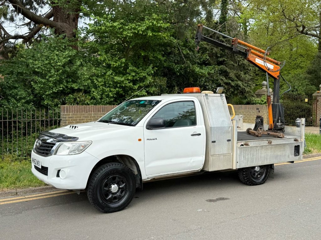 Toyota HILUX 2.5L Hl2 White