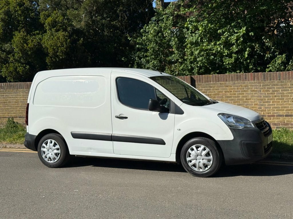 Peugeot Partner 1.6L Se LR17OJW White #4