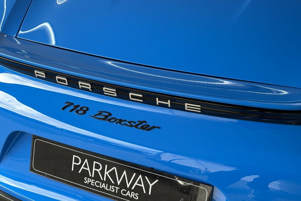 Porsche Boxster 2.7 2dr Silver #16