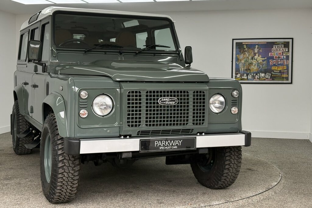 Land Rover Defender 110 Heritage Style FX65FGG Green #5