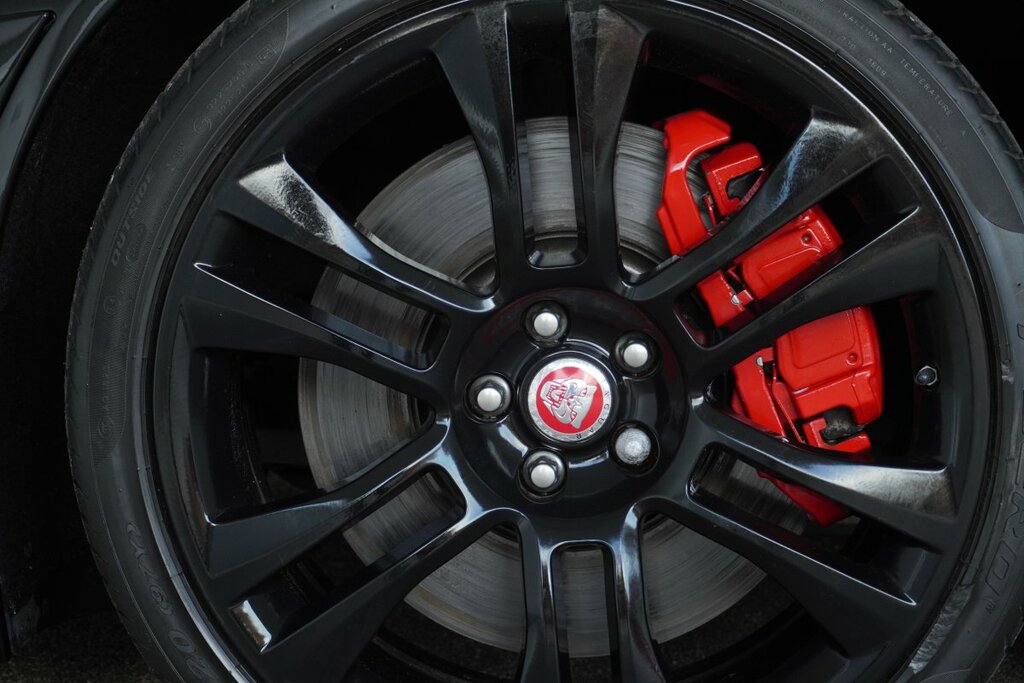 Jaguar XKR-S V8  #49